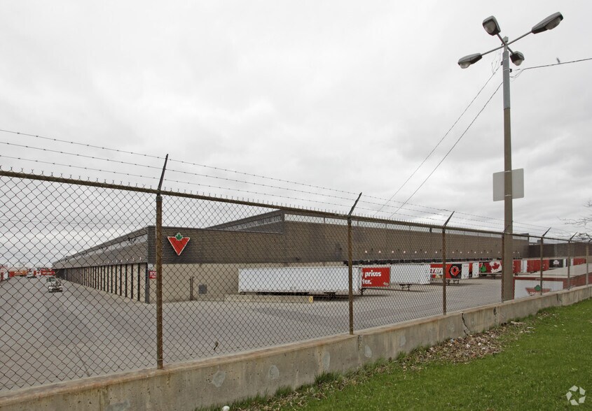 2111 Steeles Ave E, Brampton, ON for sale - Building Photo - Image 3 of 3