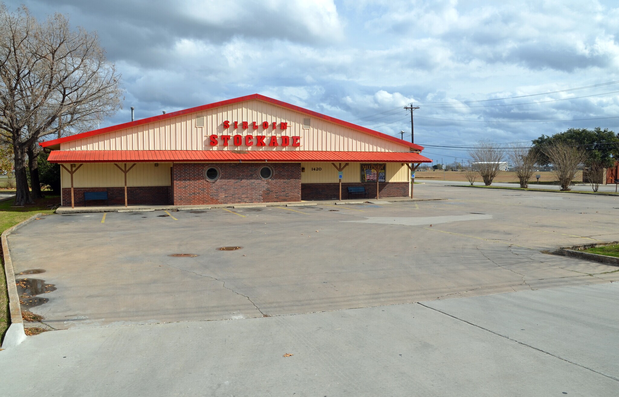 1420 S Colorado St, Lockhart, TX for sale Building Photo- Image 1 of 1