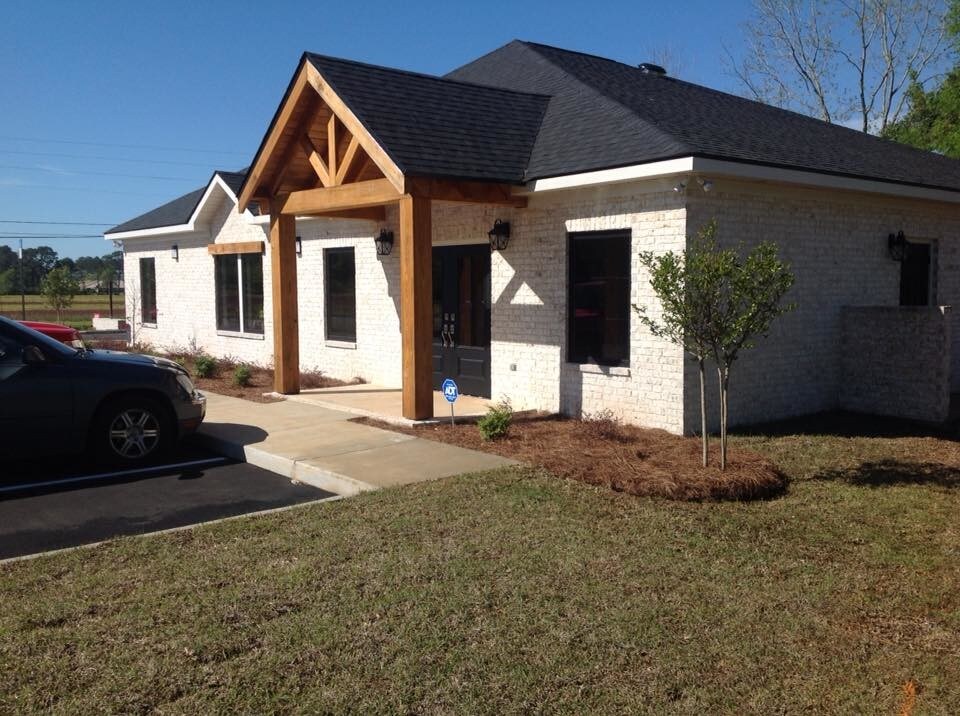 1600 Whatley Dr, Dothan, AL 36303