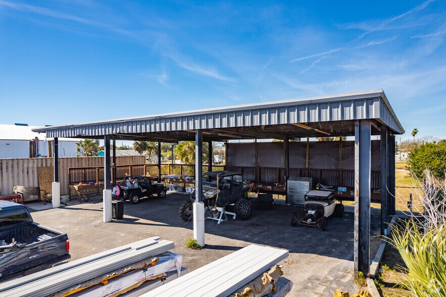 6919 Puffin Ln, Hudson, FL for sale - Primary Photo - Image 1 of 1