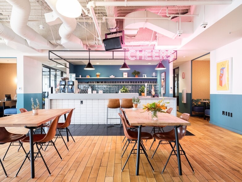 Two Embarcadero Ctr, San Francisco, CA for lease - Interior Photo - Image 3 of 8