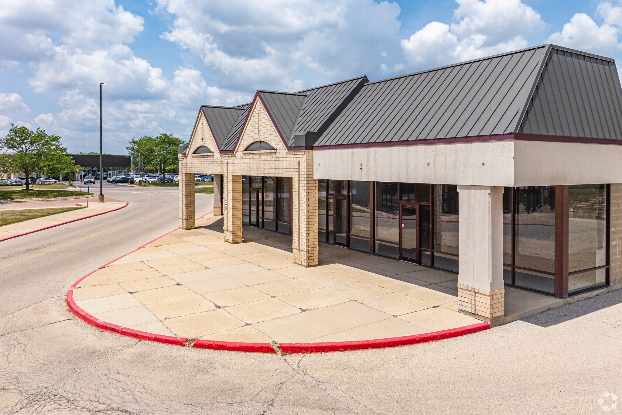 251 Trade St, Aurora, IL for sale Primary Photo- Image 1 of 1