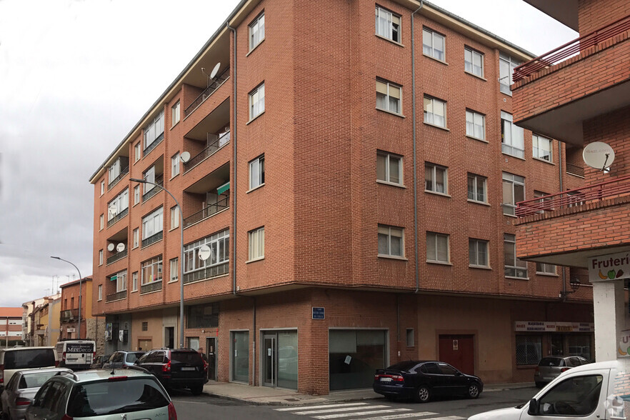 Calle Virgen de la Soterraña, 1, Ávila, Ávila for sale - Primary Photo - Image 1 of 1