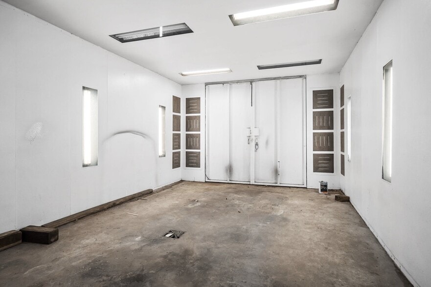 119 Walling St, McMinnville, TN for sale - Building Photo - Image 2 of 9