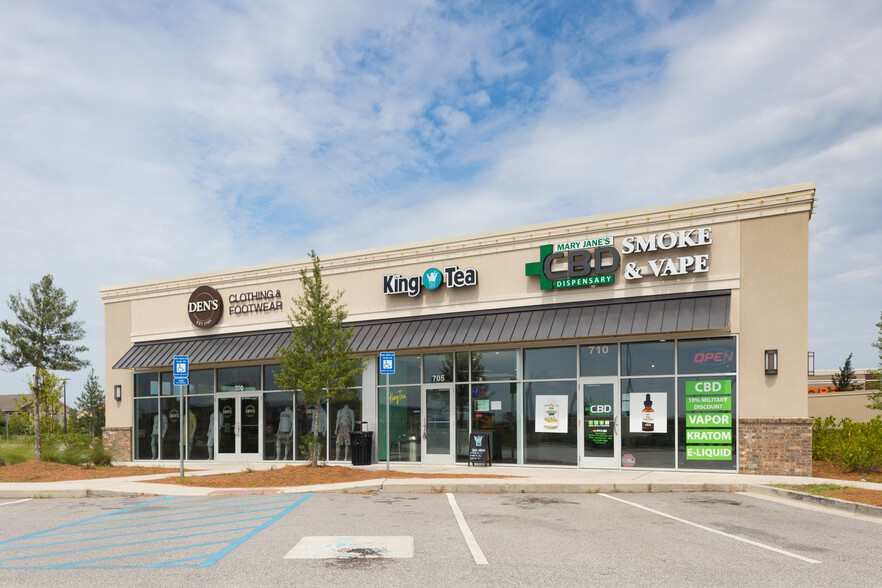 201 Tanger Outlets Blvd, Pooler, GA for lease - Building Photo - Image 1 of 6