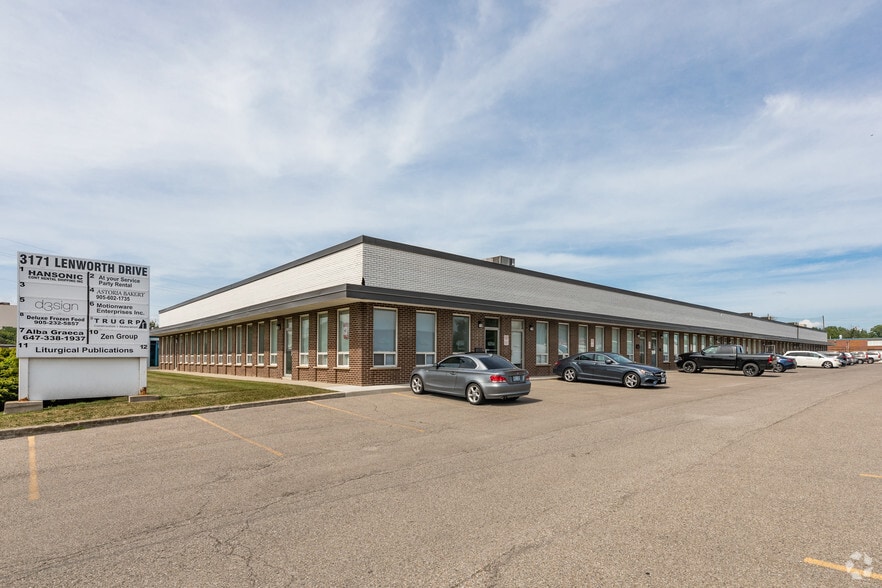 3171 Lenworth Dr, Mississauga, ON for lease - Primary Photo - Image 1 of 4