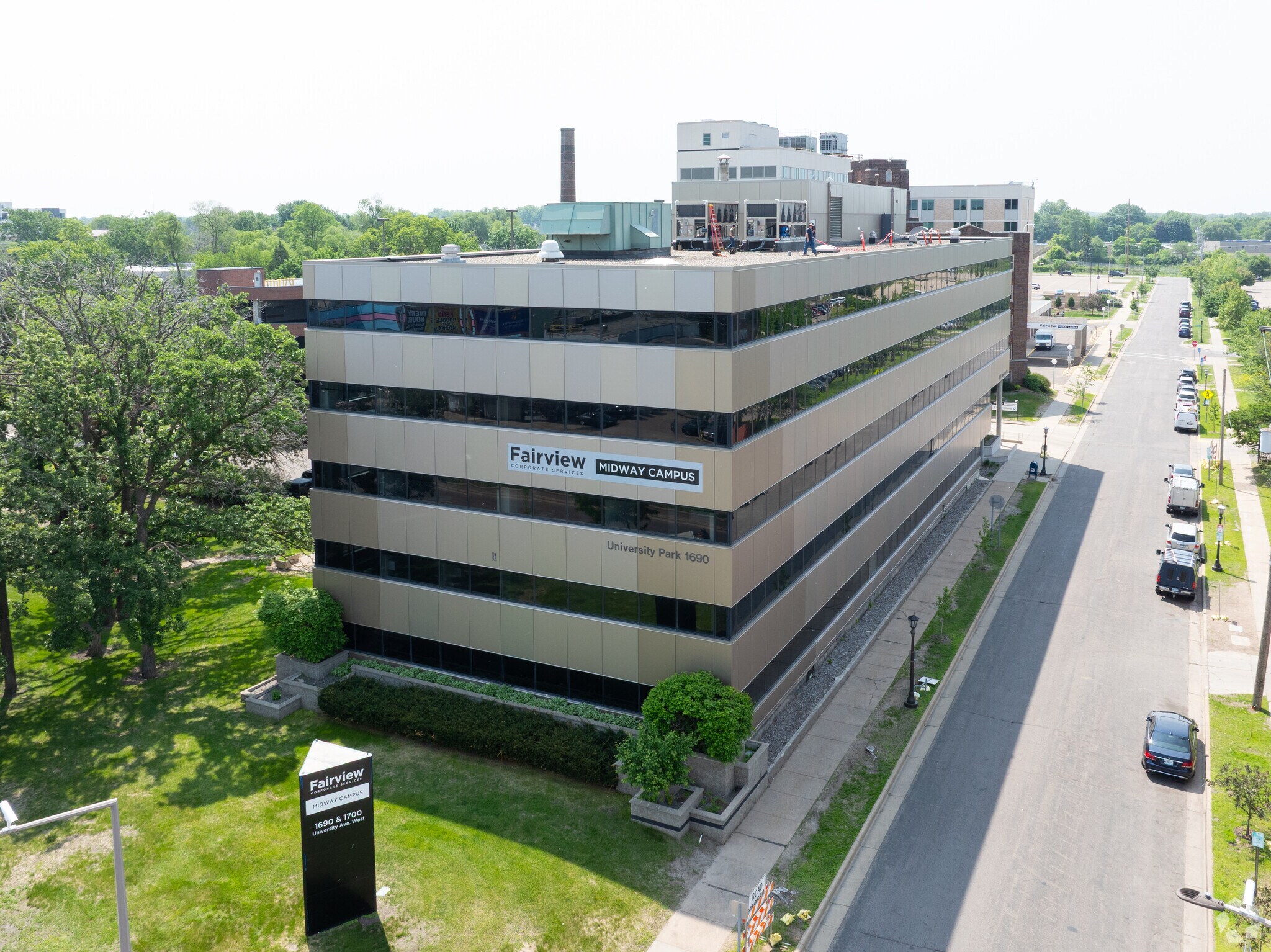 1690 W University Ave, Saint Paul, MN for sale Primary Photo- Image 1 of 1