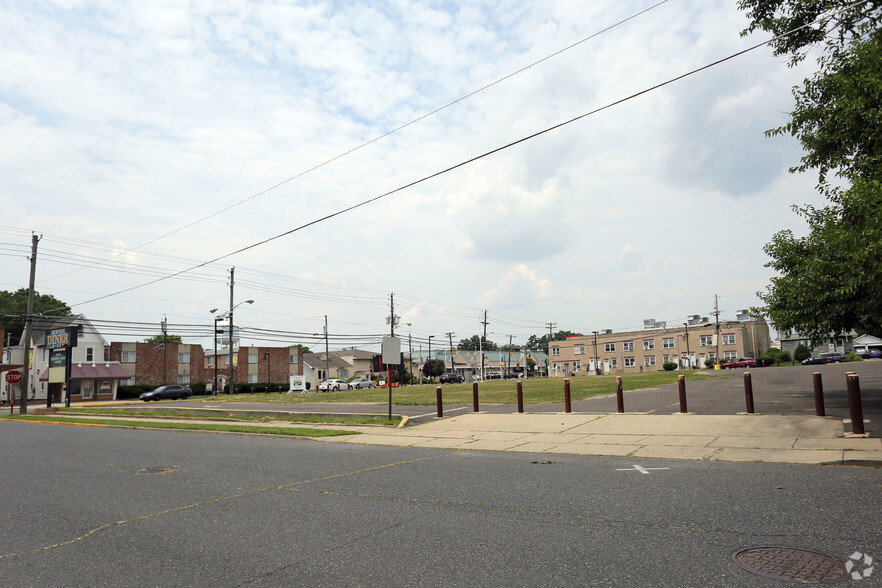 931 White Horse Pike, Haddon Township, NJ for lease - Building Photo - Image 3 of 4