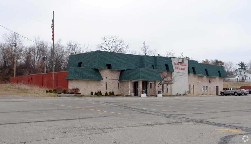 113 S Meridian Rd, Youngstown, OH for lease - Primary Photo - Image 1 of 6