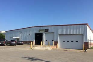 3643 Pear St, Saint Joseph MO - Warehouse