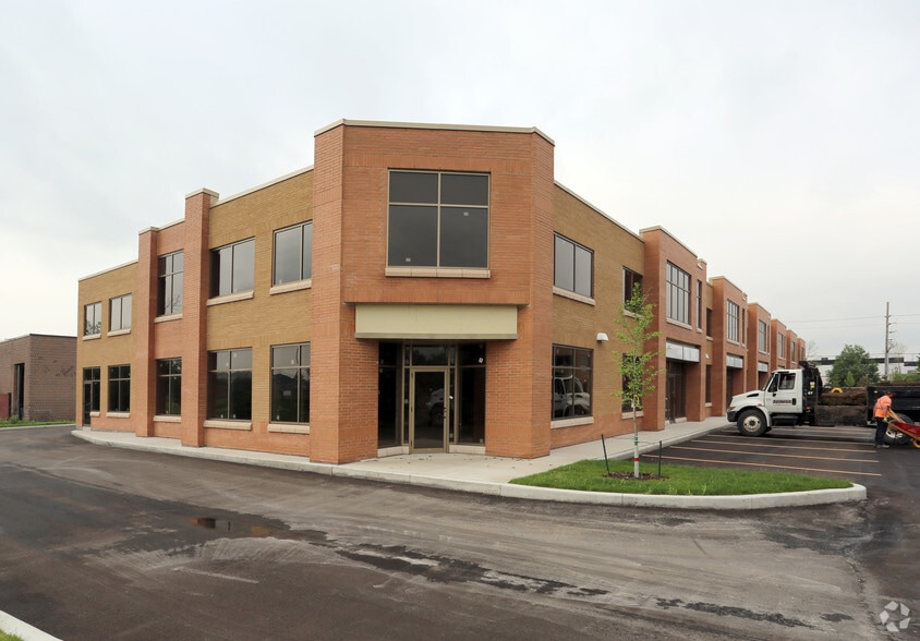 7 Sun Pac Blvd, Brampton, ON L6S 5P6