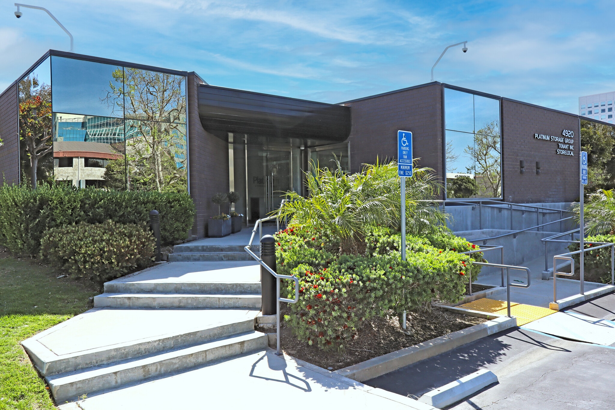 4920 Campus Dr, Newport Beach, CA for lease Building Photo- Image 1 of 12