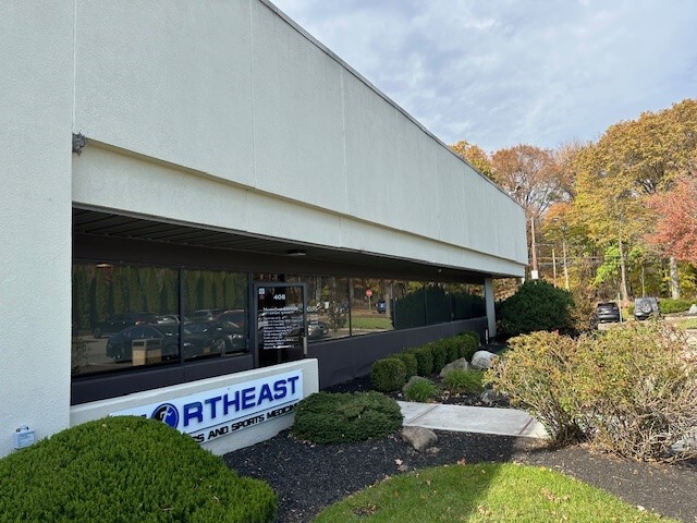 400 Airport Executive Park, Nanuet, NY for lease - Building Photo - Image 2 of 10