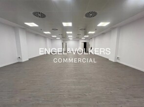 Office in Esplugues de Llobregat, Barcelona for lease Interior Photo- Image 1 of 16