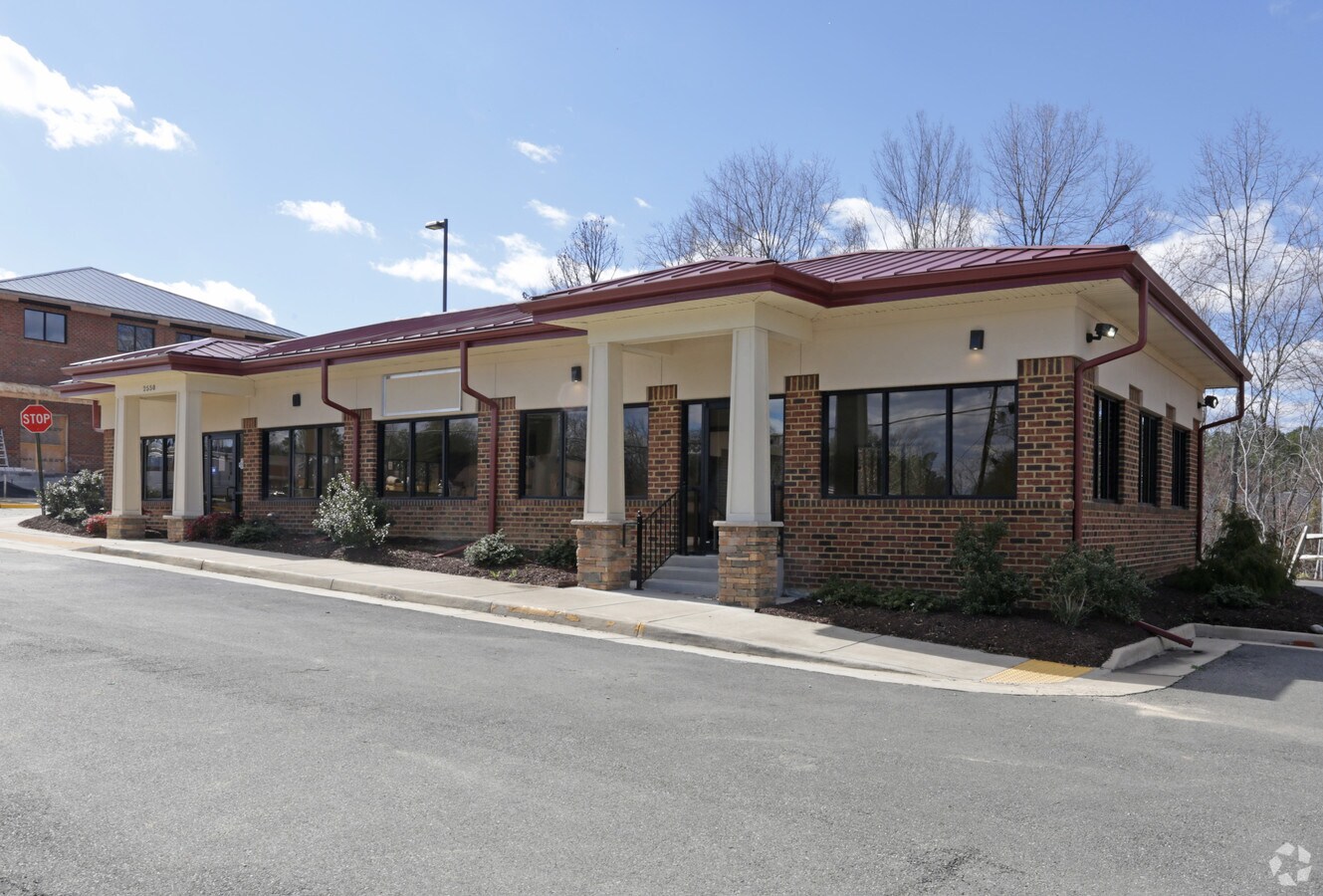 2550 Boulevard, Colonial Heights, VA 23834