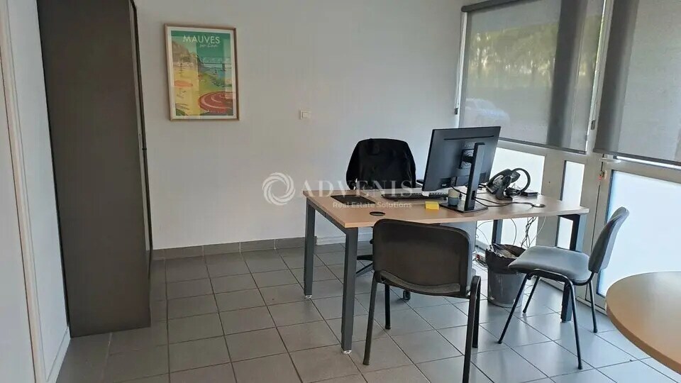 Office in Carquefou for lease - Interior Photo - Image 3 of 6