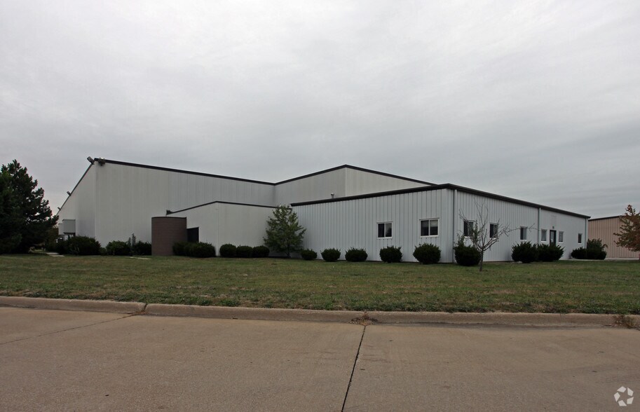 7310 Express Rd, Temperance, MI for sale - Primary Photo - Image 1 of 1