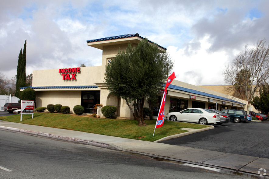 3559 W Ramsey St, Banning, CA for lease - Primary Photo - Image 1 of 21