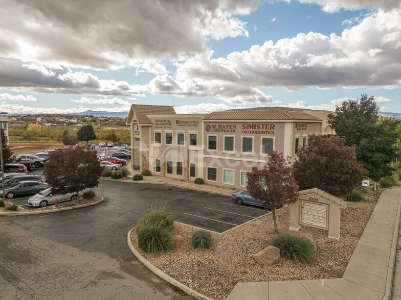 1054 E Riverside Dr, Saint UT 84790