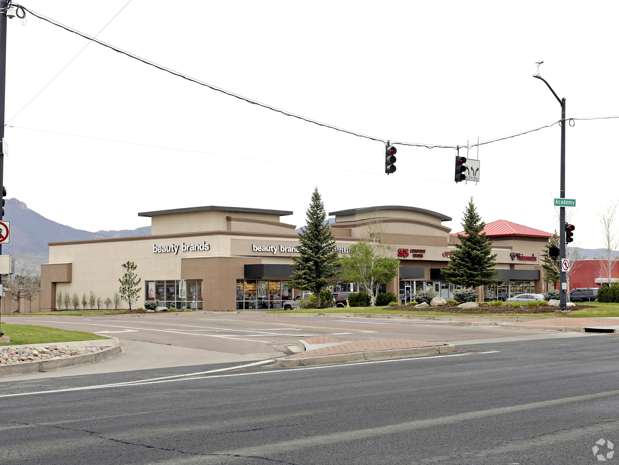 7214-7238 N Academy Blvd, Colorado Springs, CO for lease Building Photo- Image 1 of 2