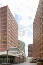 Avinguda del Carrilet, L'Hospitalet de Llobregat, Barcelona for lease Building Photo- Image 1 of 11