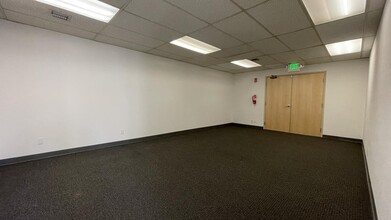 1650 S Amphlett Blvd, San Mateo, CA for lease Building Photo- Image 2 of 6