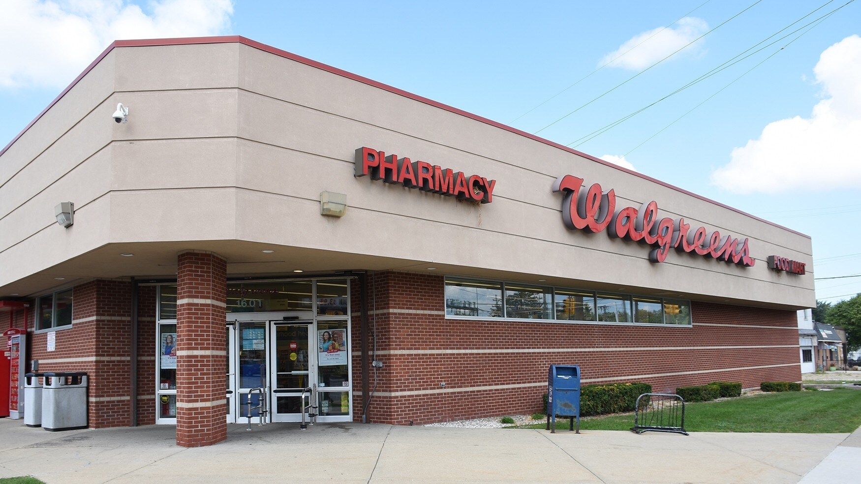 1601 Kalamazoo Ave SE, Grand Rapids, MI for sale Building Photo- Image 1 of 1