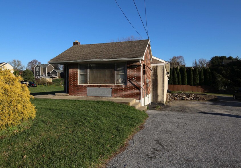 72 Maple St, East Prospect, PA for sale - Building Photo - Image 1 of 27