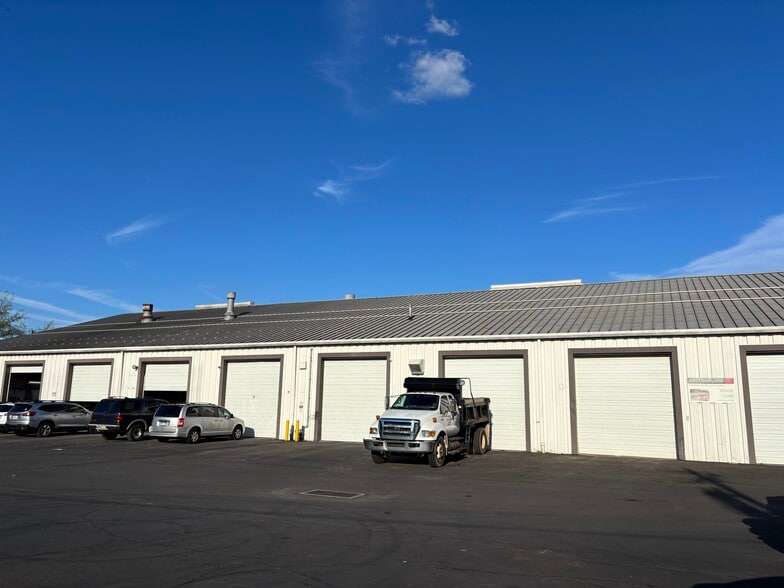 2727 Philmont Ave, Huntingdon Valley, PA for lease - Building Photo - Image 2 of 10