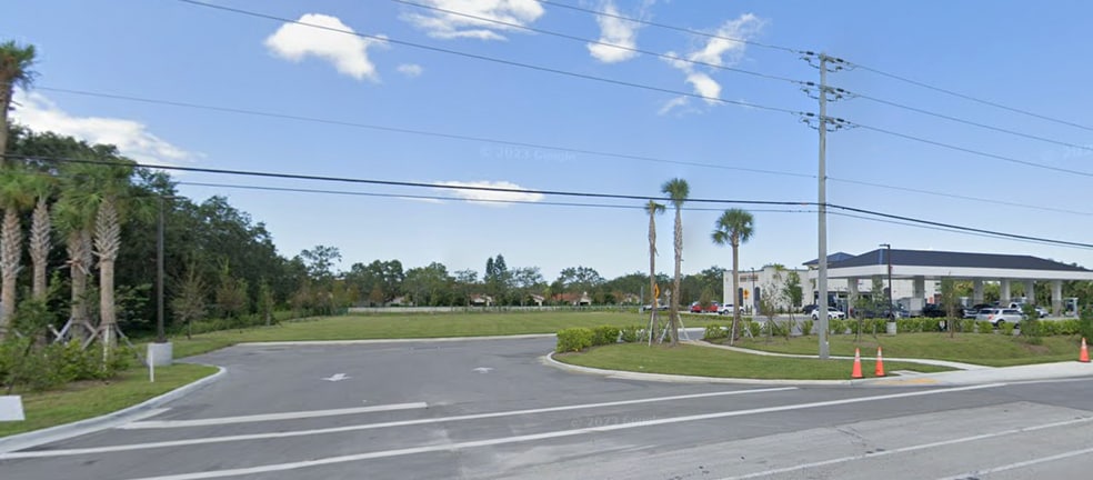7420 20th, Vero Beach, FL for sale - Building Photo - Image 1 of 3
