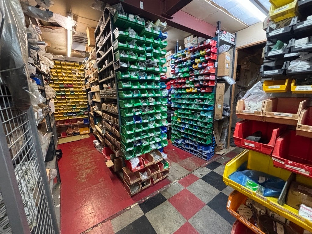 High St, High Wycombe, BKM HP13 5XJ - Unit Dingocroft - - Interior Photo - Image 2 of 5