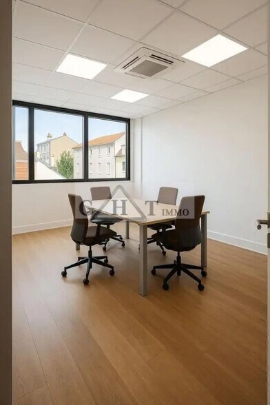 Office in Ivry-sur-Seine for lease - Interior Photo - Image 3 of 3