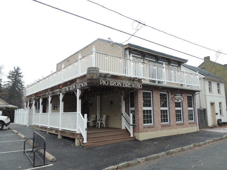 40 E Front St, Marietta, PA, 17547 Restaurant Property For Sale