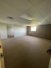 7540 Leavenworth Rd, Kansas City, KS for lease Interior Photo- Image 2 of 5