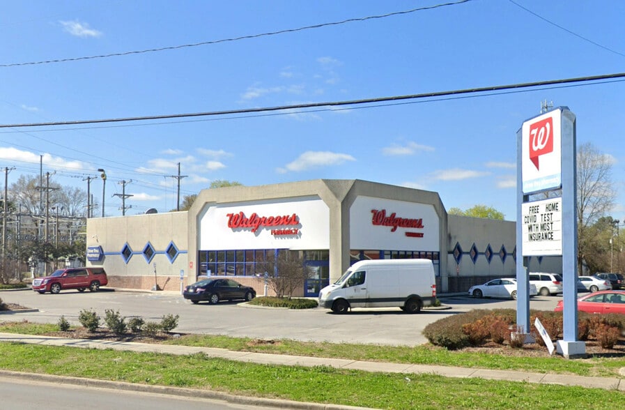 1313 N Wood Ave, Florence, AL for sale - Building Photo - Image 1 of 17