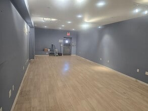 15 Ackerman Ave, Clifton, NJ for lease Interior Photo- Image 2 of 5