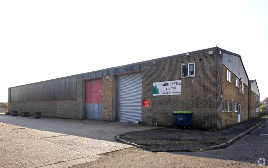 Lower Rd, Northfleet for lease - Primary Photo - Image 1 of 5