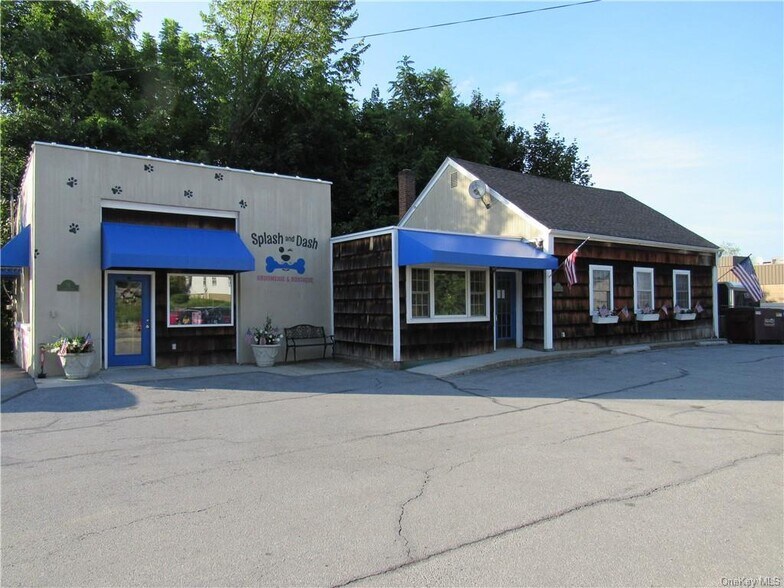 14 Lakes Rd, Monroe, NY for sale - Primary Photo - Image 1 of 1