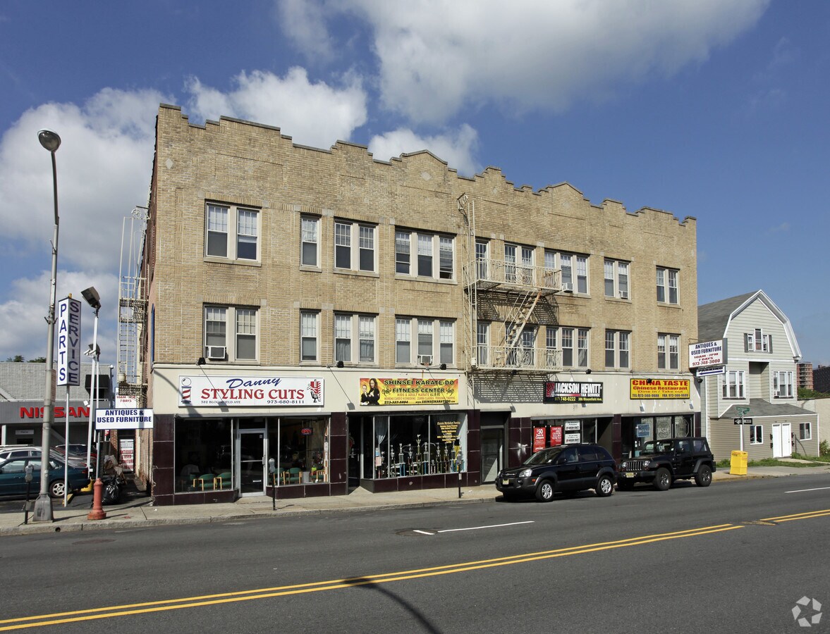 382388 Bloomfield Ave, Bloomfield, NJ 07003