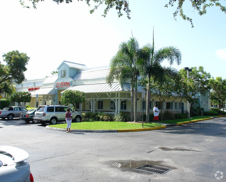 8440-8460 W Broward Blvd, Fort Lauderdale, FL for sale - Primary Photo - Image 1 of 2