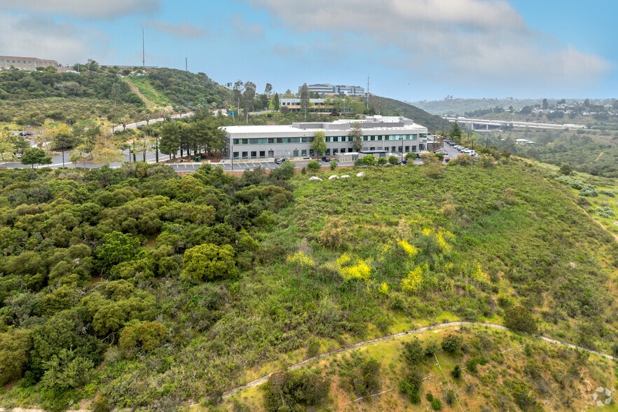 10636 Scripps Summit Ct, San Diego, CA for lease - Building Photo - Image 3 of 9