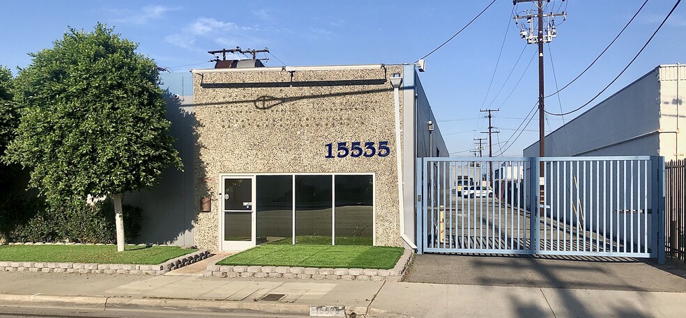 15535 Garfield Ave, Paramount, CA for sale - Building Photo - Image 1 of 1