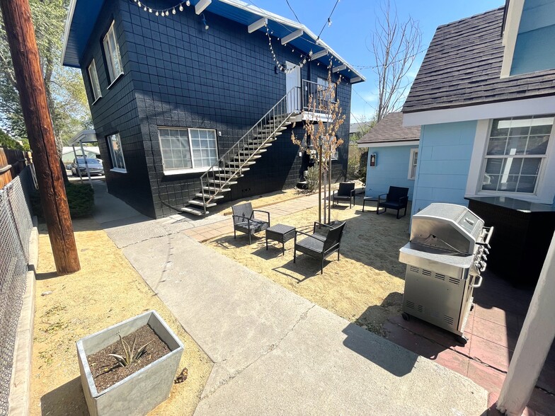 512 Crampton St, Reno, NV for sale - Building Photo - Image 2 of 23