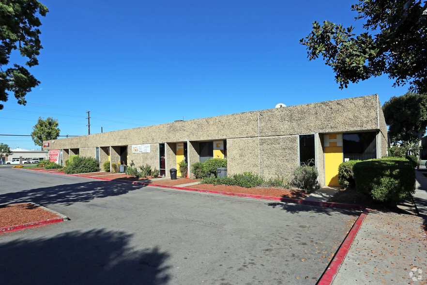 1100 S Raymond Ave, Fullerton, CA for lease - Building Photo - Image 3 of 5