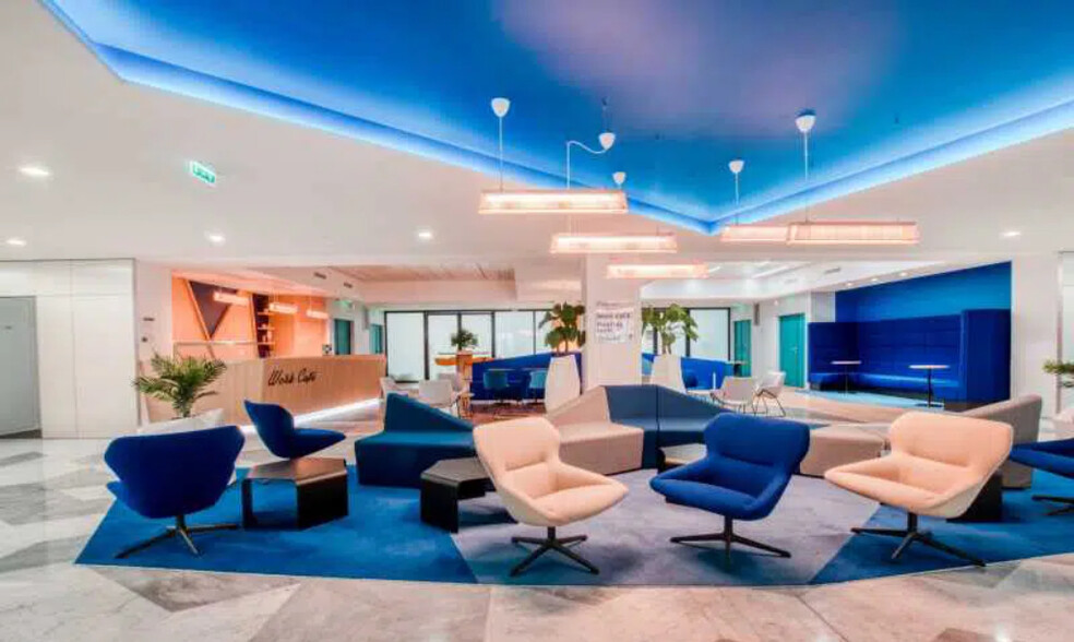 Coworking Space in Paris for lease - Interior Photo - Image 1 of 9