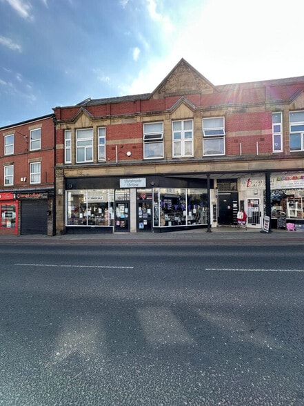 82-92 Lee Ln, Bolton for sale - Building Photo - Image 1 of 1