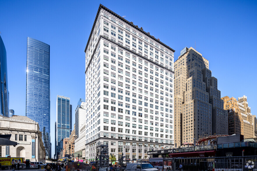 5 Penn Plaza, New York, NY for lease - Building Photo - Image 1 of 7