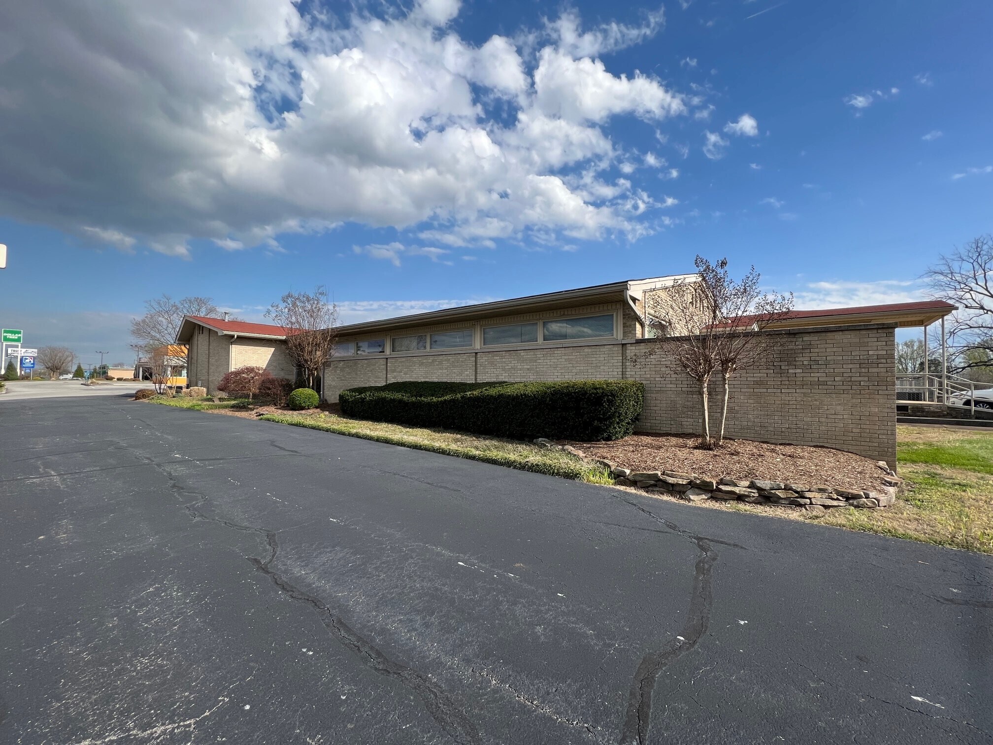 3930 Western Ave, Knoxville, TN 37921 Office for Lease