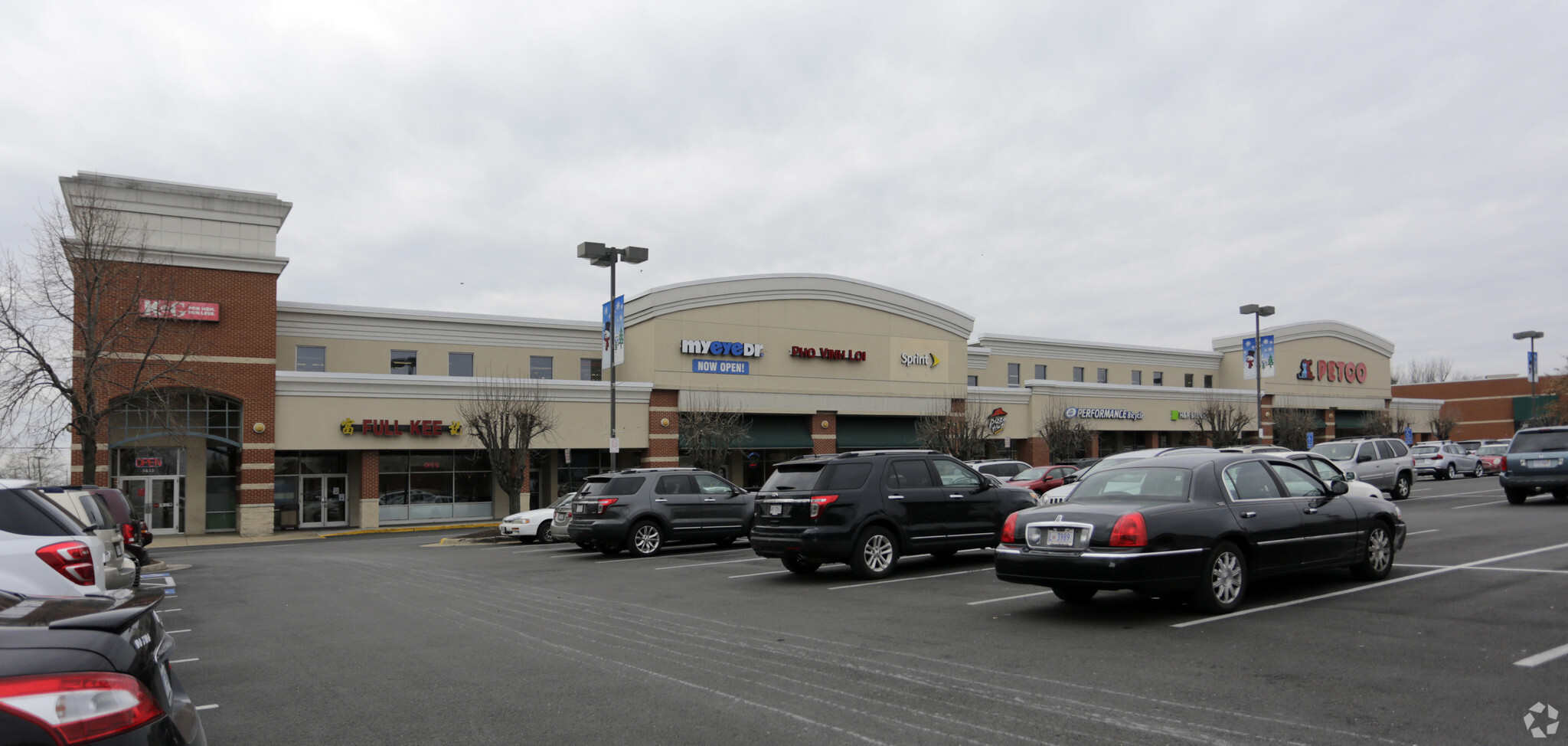 5799-5857 Leesburg Pike, Falls Church, VA for lease Primary Photo- Image 1 of 6