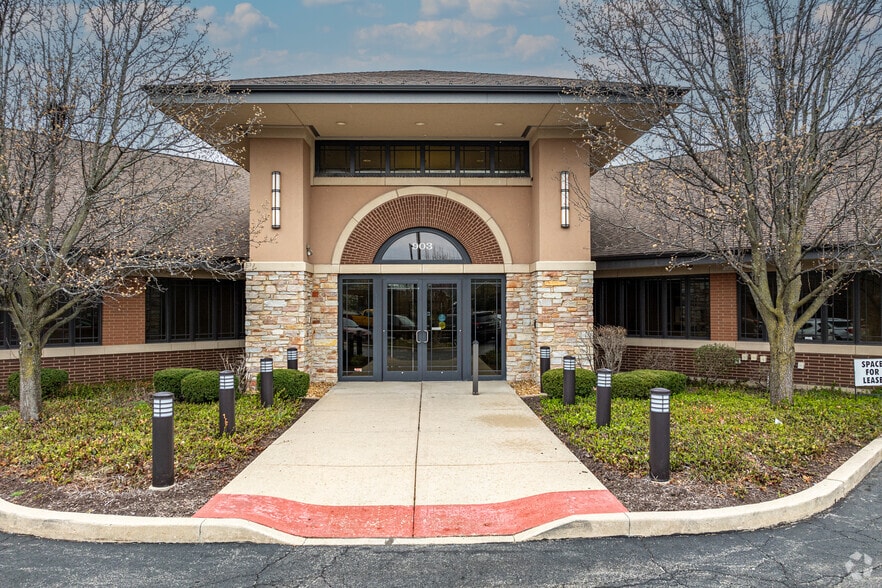 903 N 129th Infantry Dr, Joliet, IL for sale - Building Photo - Image 2 of 20